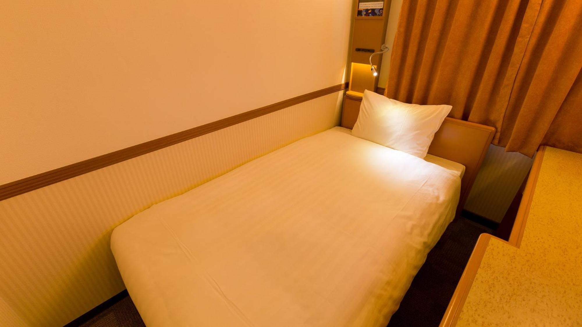 Toyoko Inn Yokohama Sakuragicho Zimmer foto